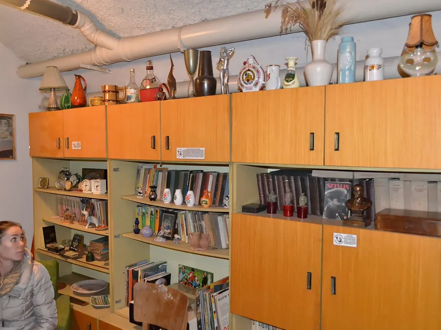 Home renovation / Painting — on location